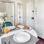 Appartamento Bnbnova - Latin Quarter & Jardin Des Plantes Parigi
